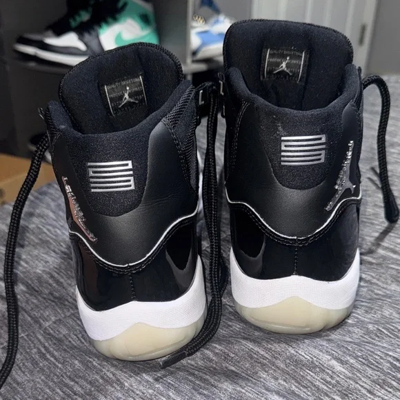 Jordan Kids Black and White Sneakers - Picture 12 of 12